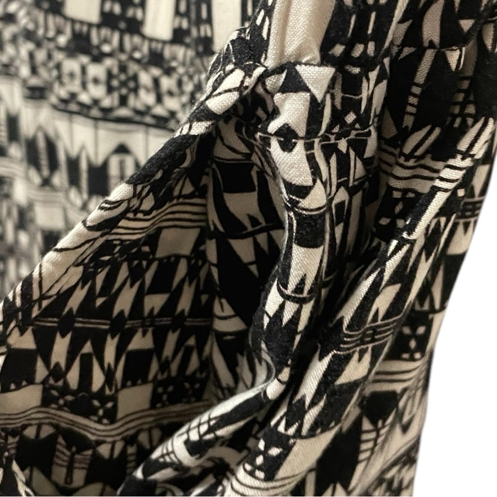 Harmony + Havoc Jumpsuit In Black and Cream Geo Design. - Picture 6 of 13